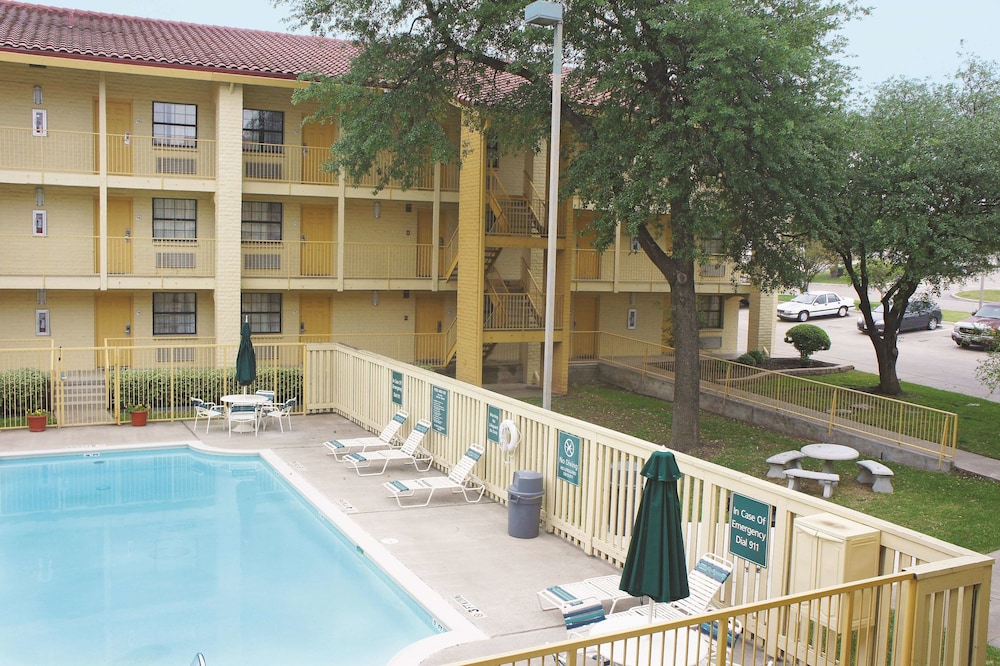 La Quinta Inn Temple 3/28