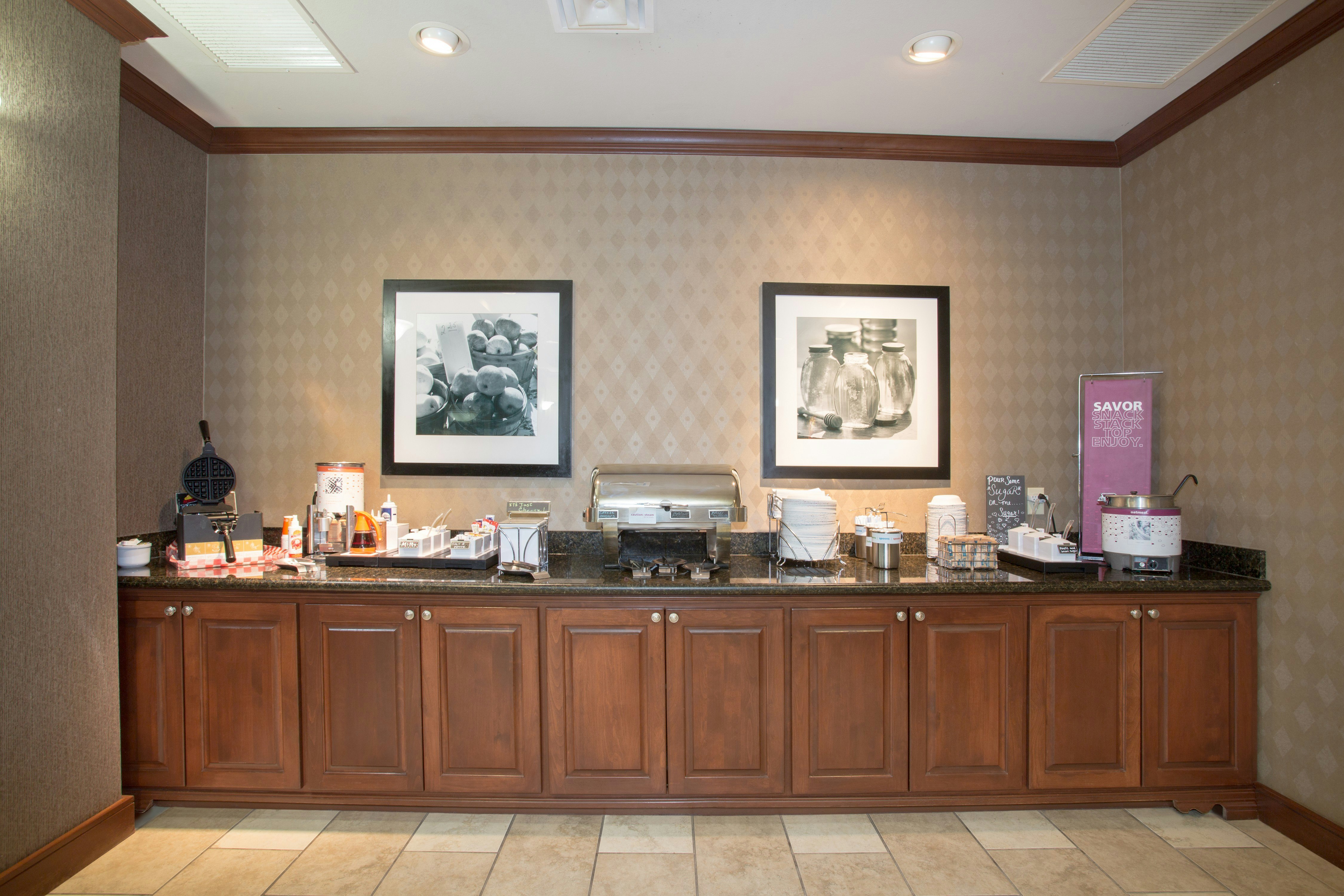 Hampton Inn Siloam Springs 10/50