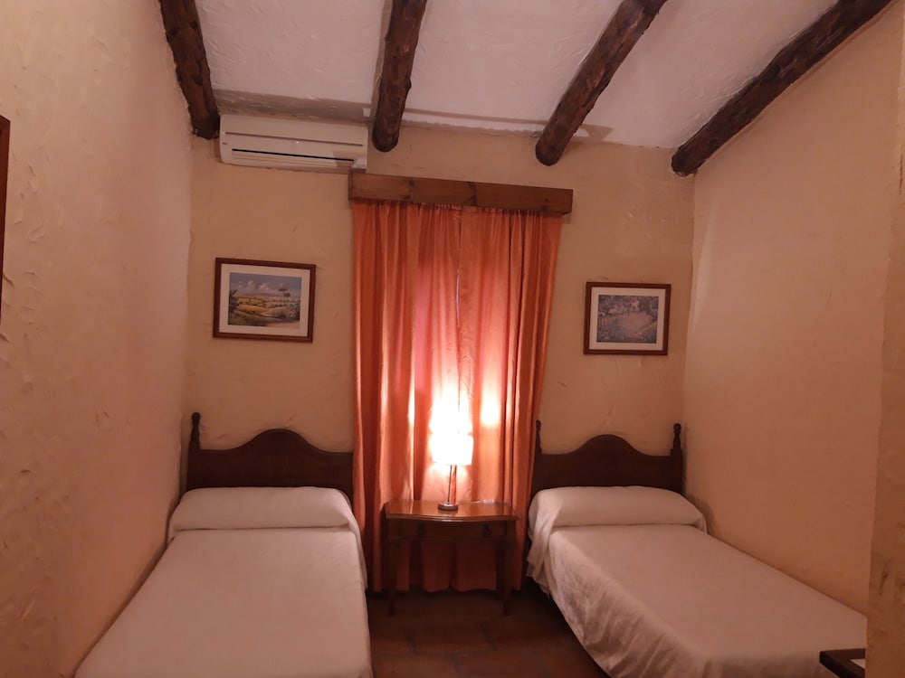 Hotel Hospederia Las Buitreras 17/70