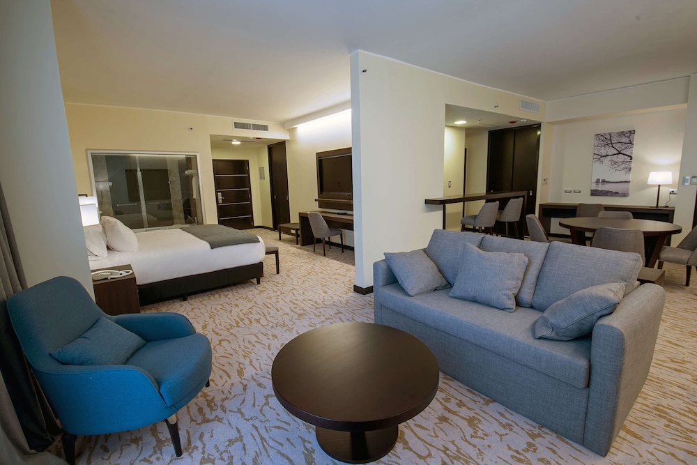 Hilton Garden Inn Santiago del Estero 53/78