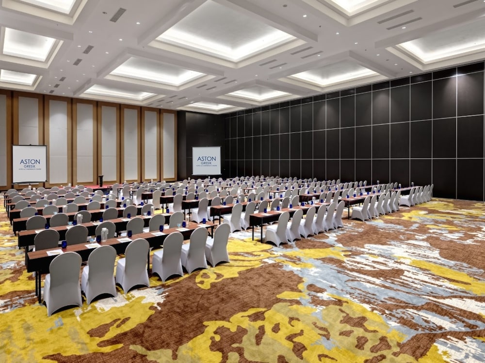 Aston Gresik Hotel & Conference Center 54/59