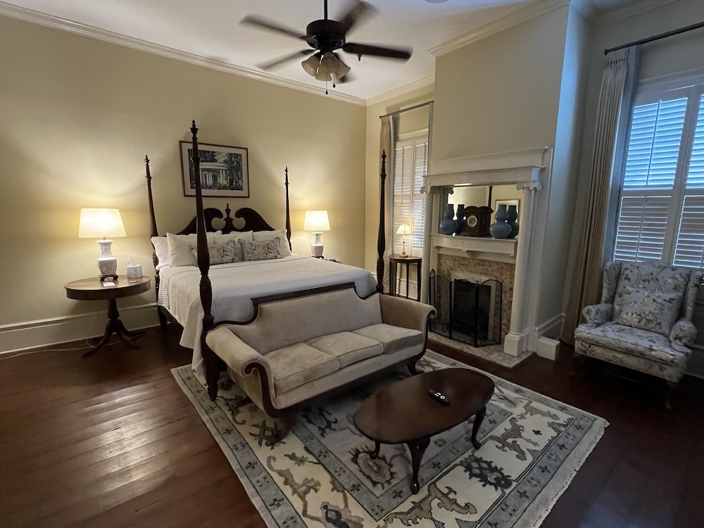 1842 Inn 57/74