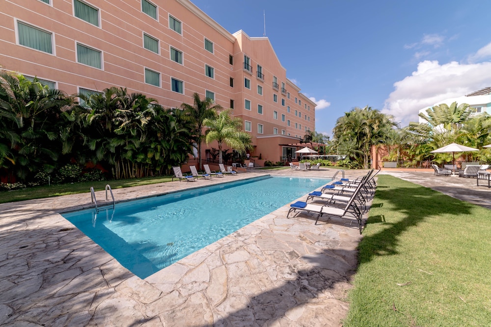 Hodelpa Garden Court 3/84