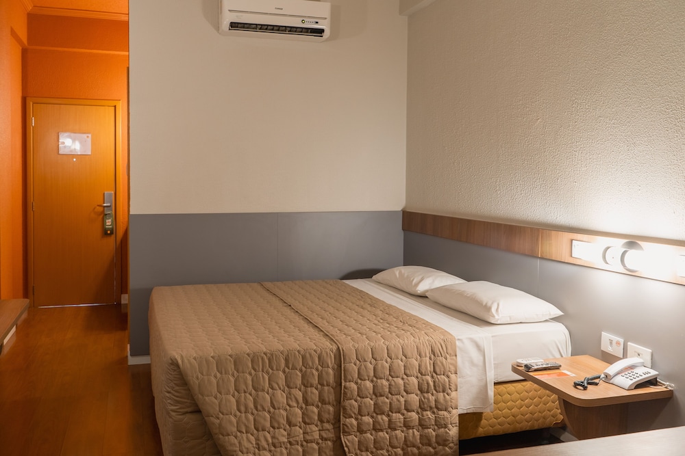 Hotel 10 Aparecida de Goiania 14/54