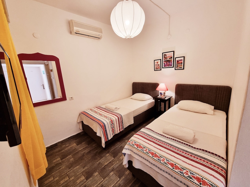 Bodrum Motel 6/54
