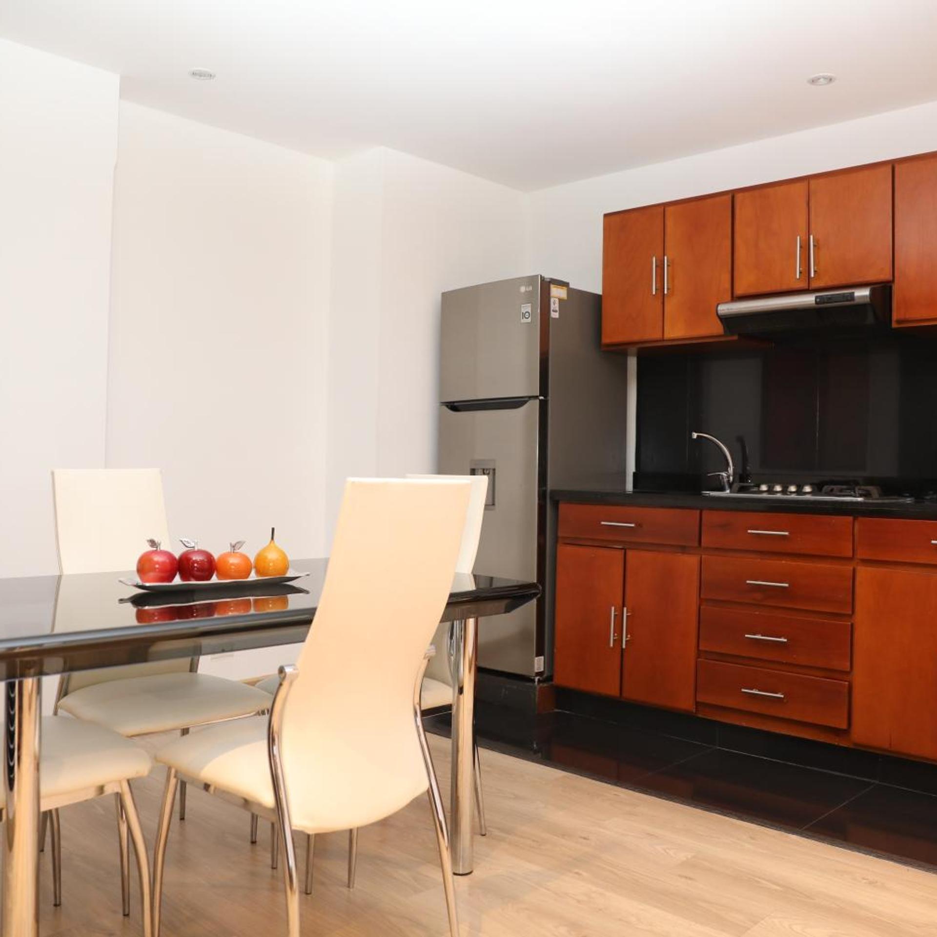Suites 108 43/55