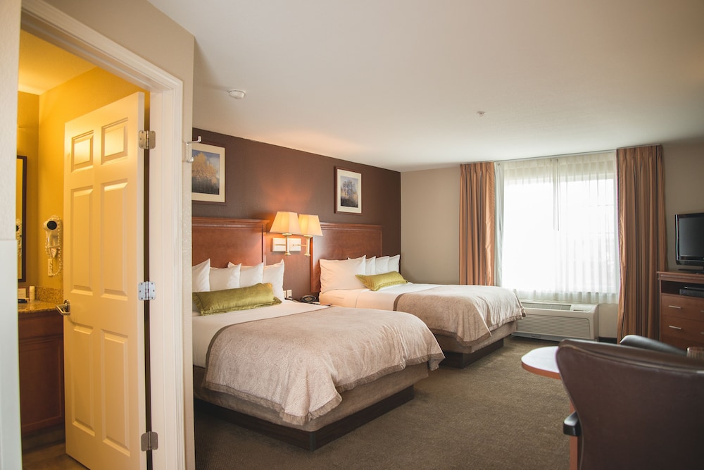 Candlewood Suites Loveland 8/62