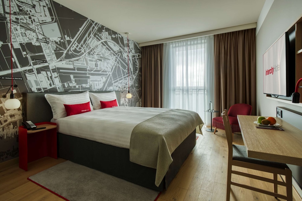 IntercityHotel Amsterdam Airport 12/60
