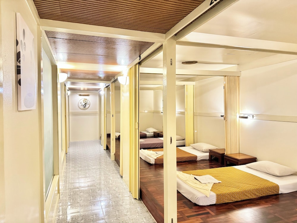 PHUKET MERLIN HOTEL 31/67