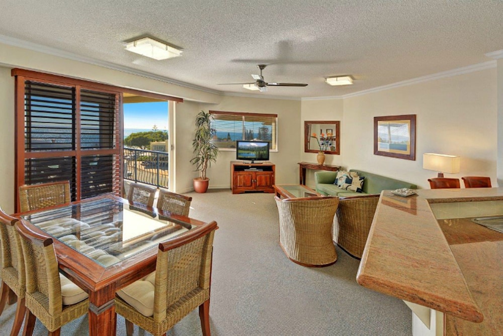 Raffles Mooloolaba 44/70