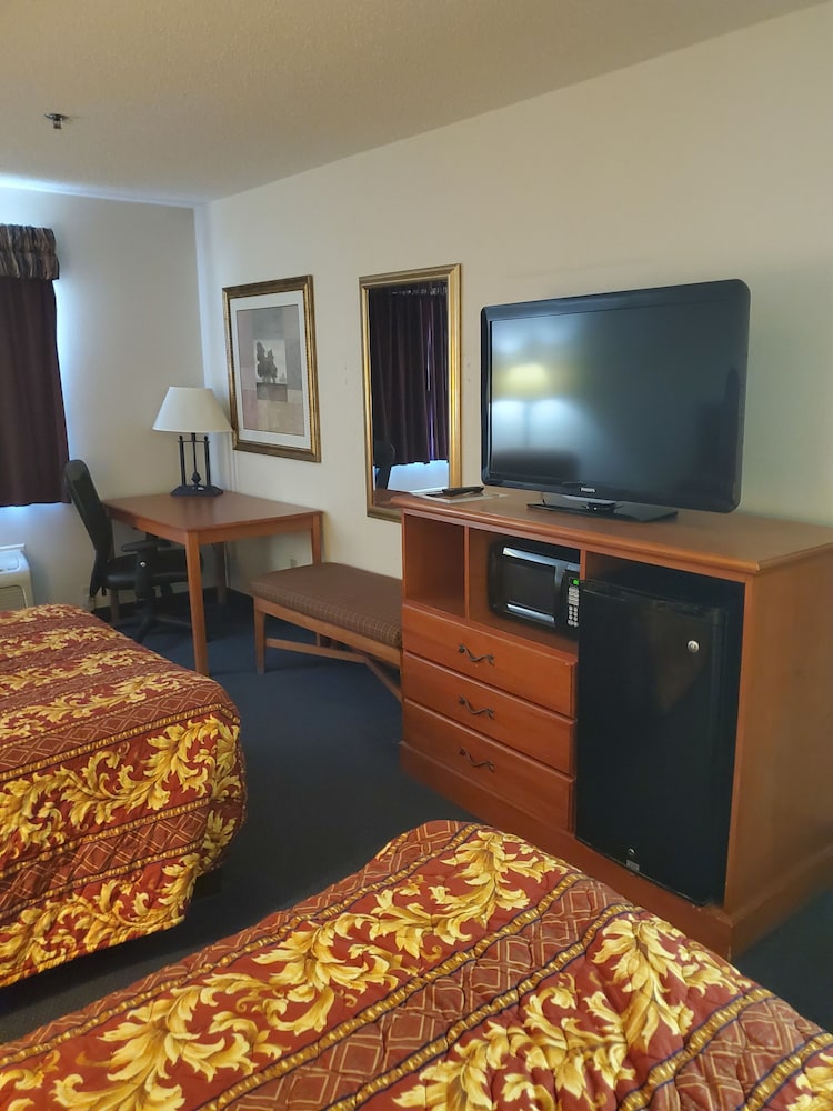 Quality Express Inn Suites Mineral Wells 20/49