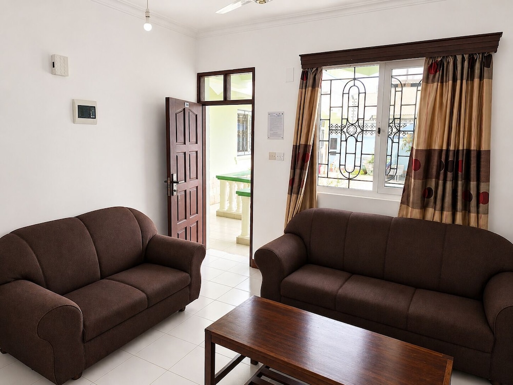 Prestige Leisure Hotel 28/50