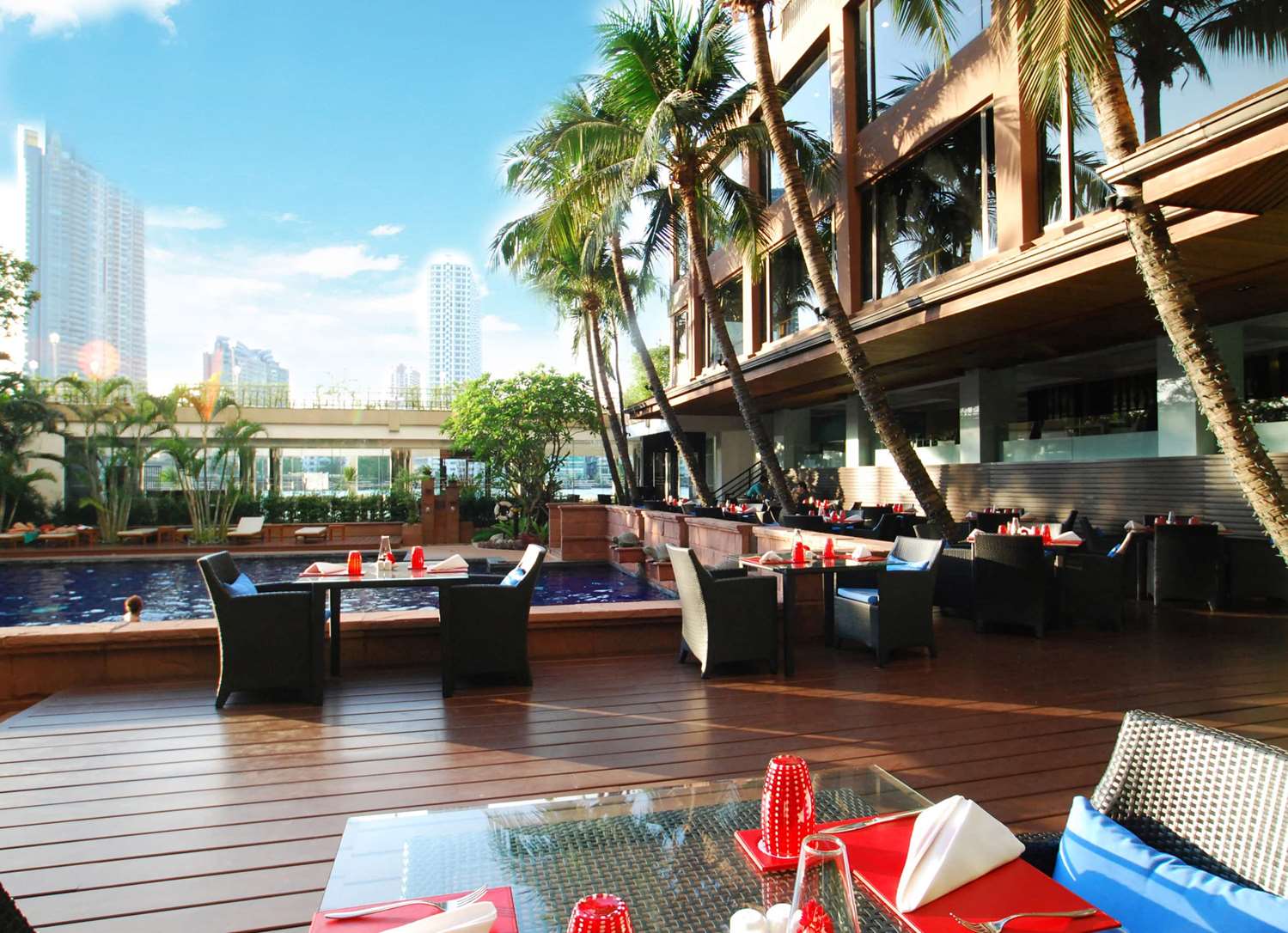 Ramada Plaza by Wyndham Bangkok Menam Riverside 24/30
