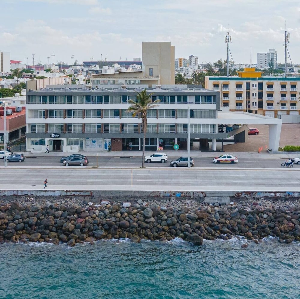 Hotel Costa Verde 39/47