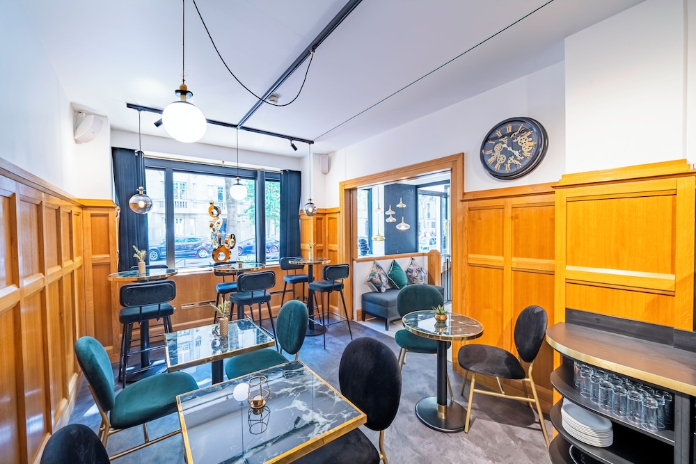 Hotel Le Cercle Tour Eiffel 34/50