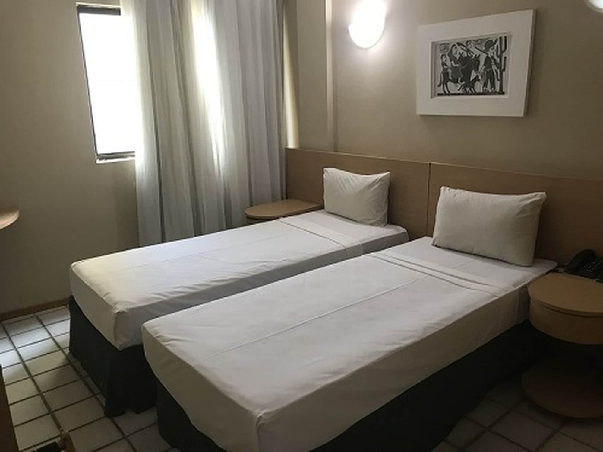 EXECUTIVE, DOUBLE BED
