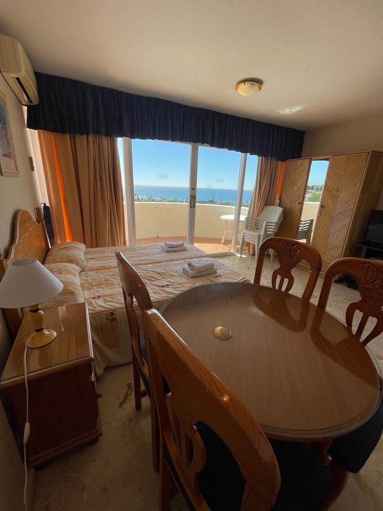 Apartamentos Coronado 20/50