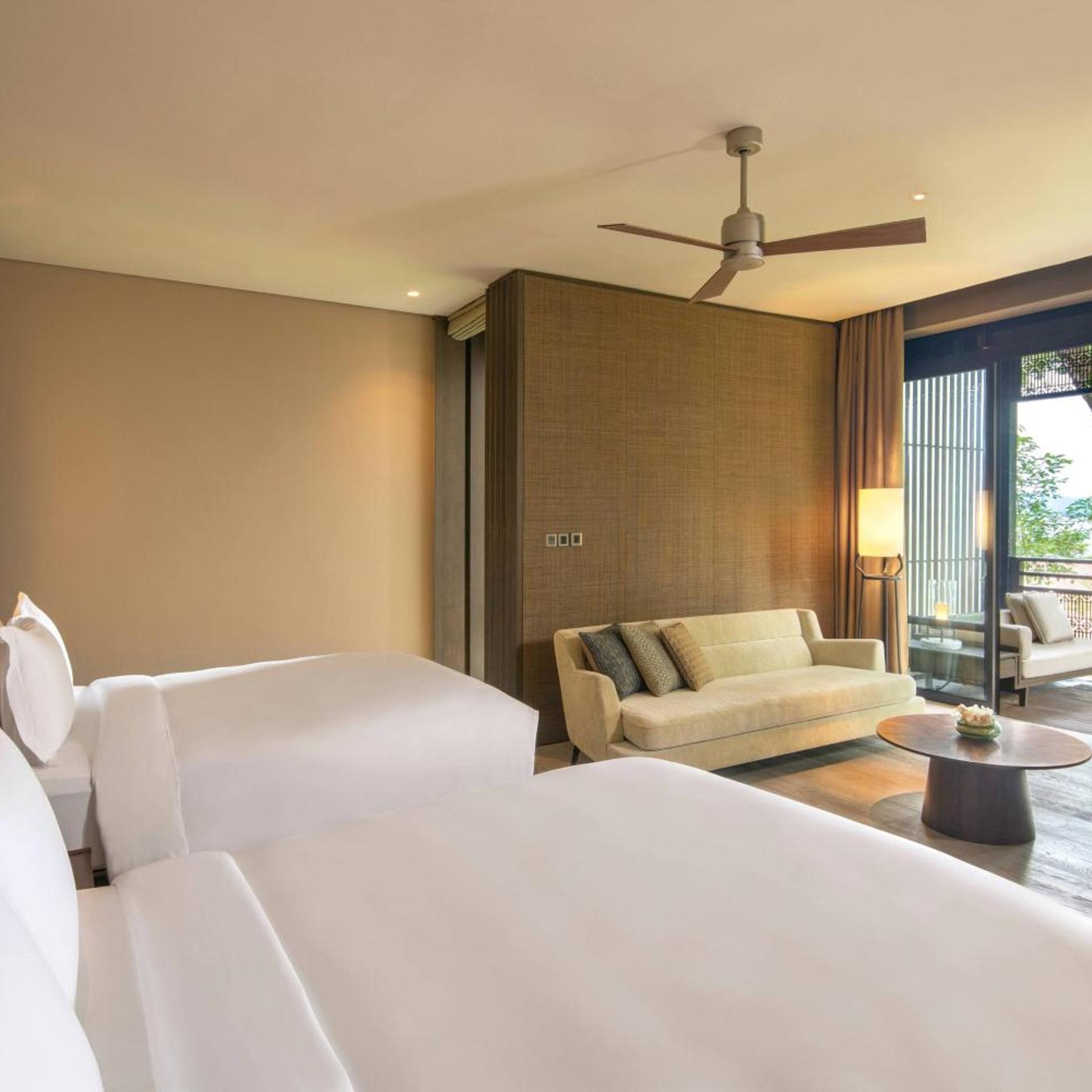Rainforest, Deluxe, Queen Bed