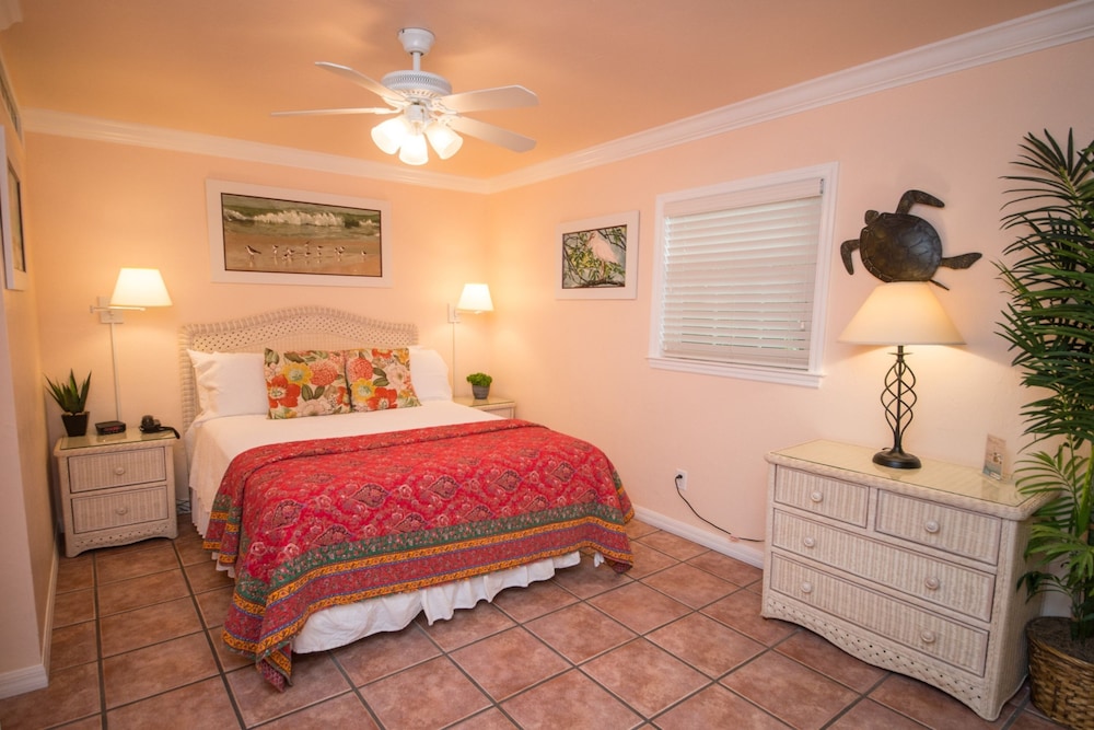 Tropic Isle Beach Resort 17/68