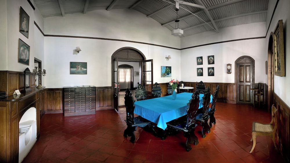 Neemrana S Wallwood Garden 12/28