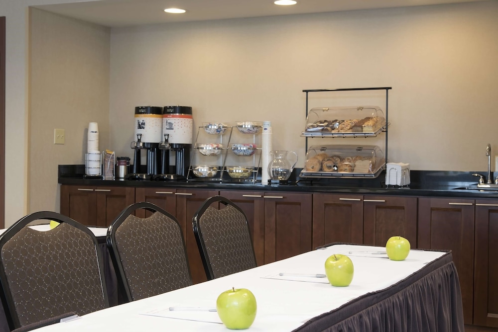 Hampton Inn Suites Crawfordsville 40/51