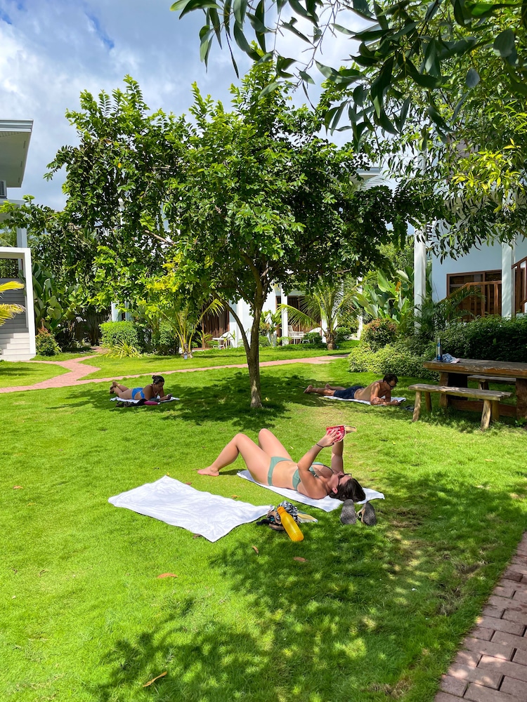 Red Picnic Hostel 19/35