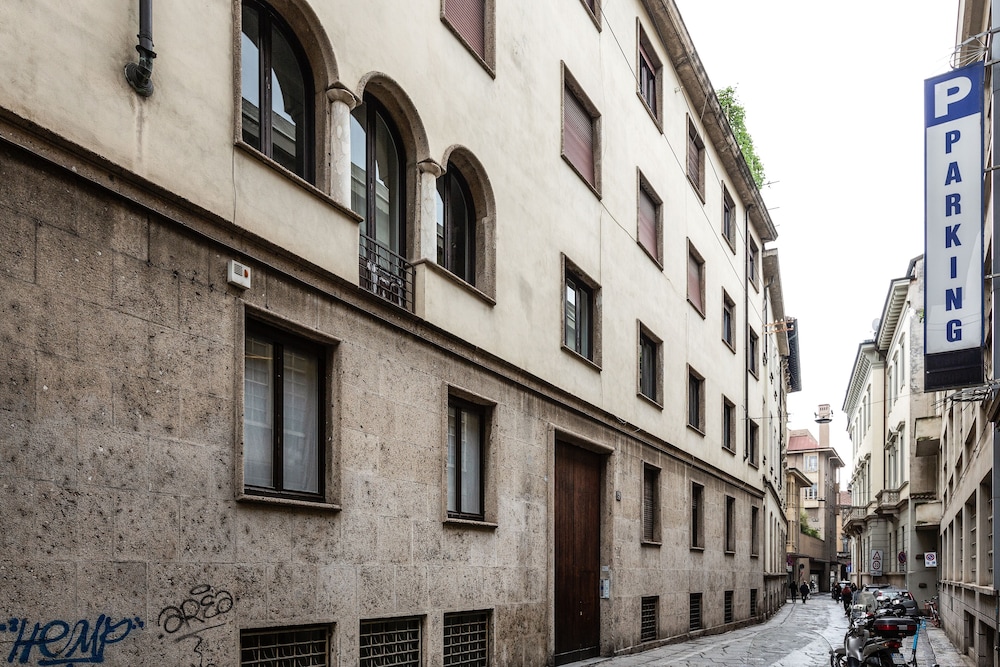 Brera Apartments In Nerino 43/50
