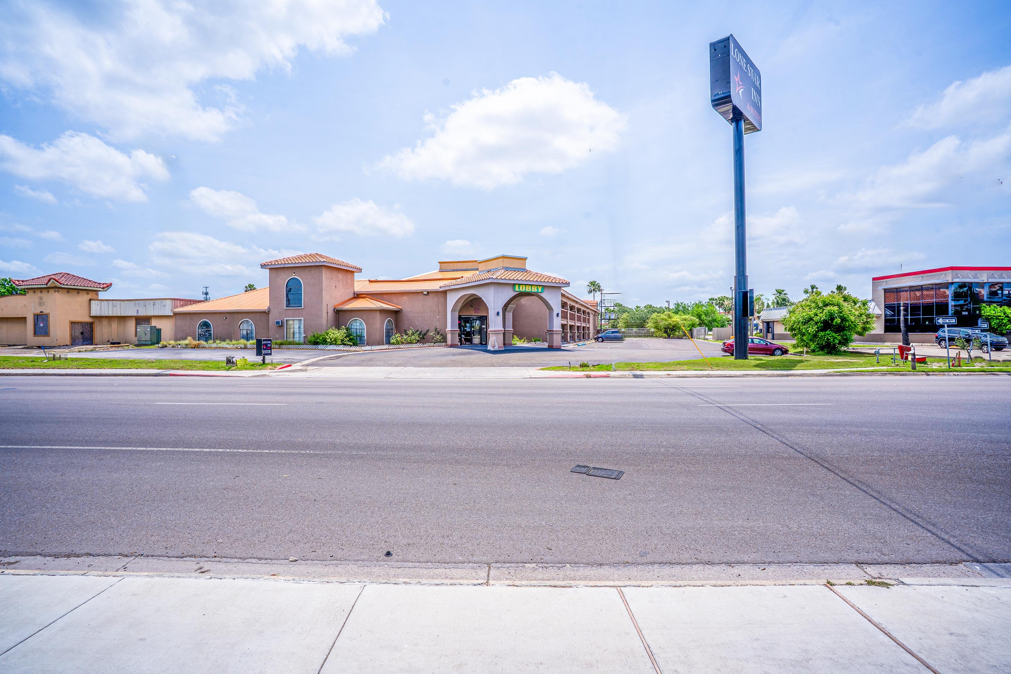Lone Star Inn & Suites Harlingen TX 45/60
