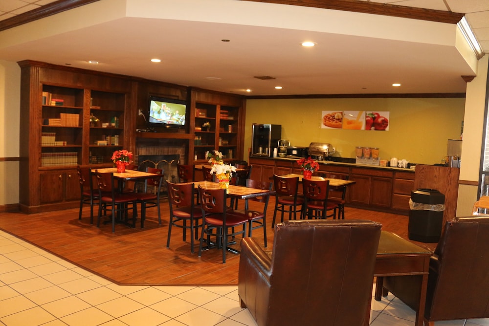Econo Lodge Inn & Suites Norton - Wise South 33/44