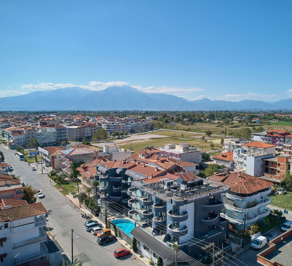 Mediterranean Resort Hotel 53/60