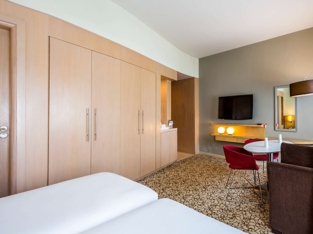 Novotel Suites Mall Avenue Dubai 17/49