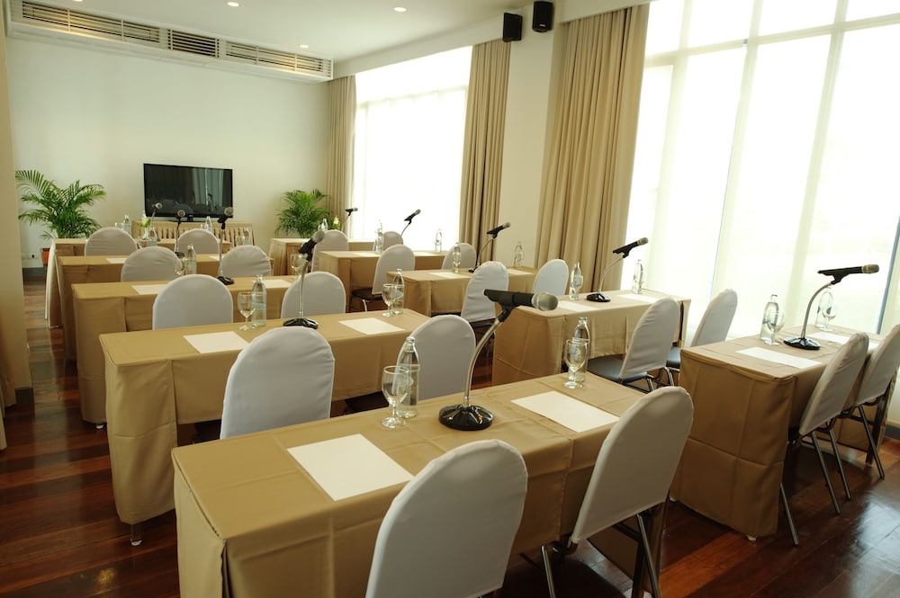 Cera Resort Cha Am 60/72