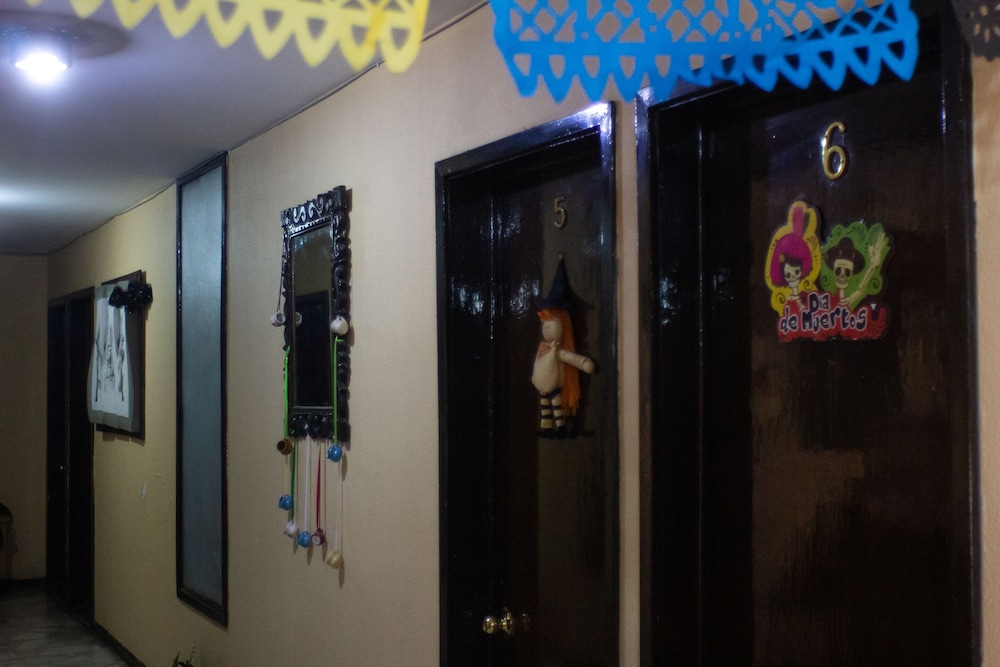 OYO Hotel Colon, Plaza Bicentenario, Zacatecas Centro 24/48