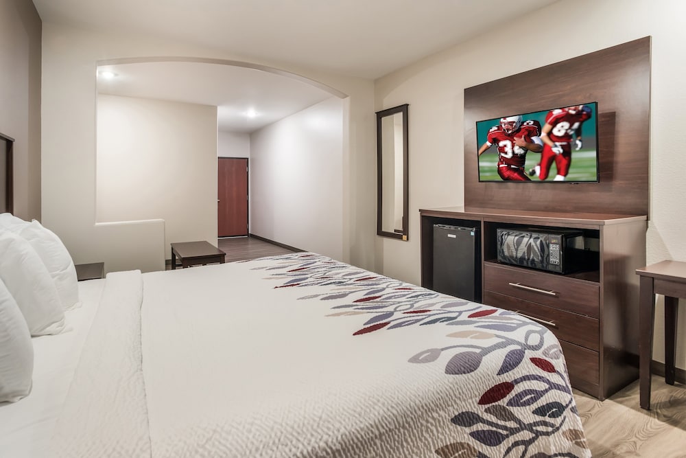 Red Roof Inn & Suites Lake Charles 24/43
