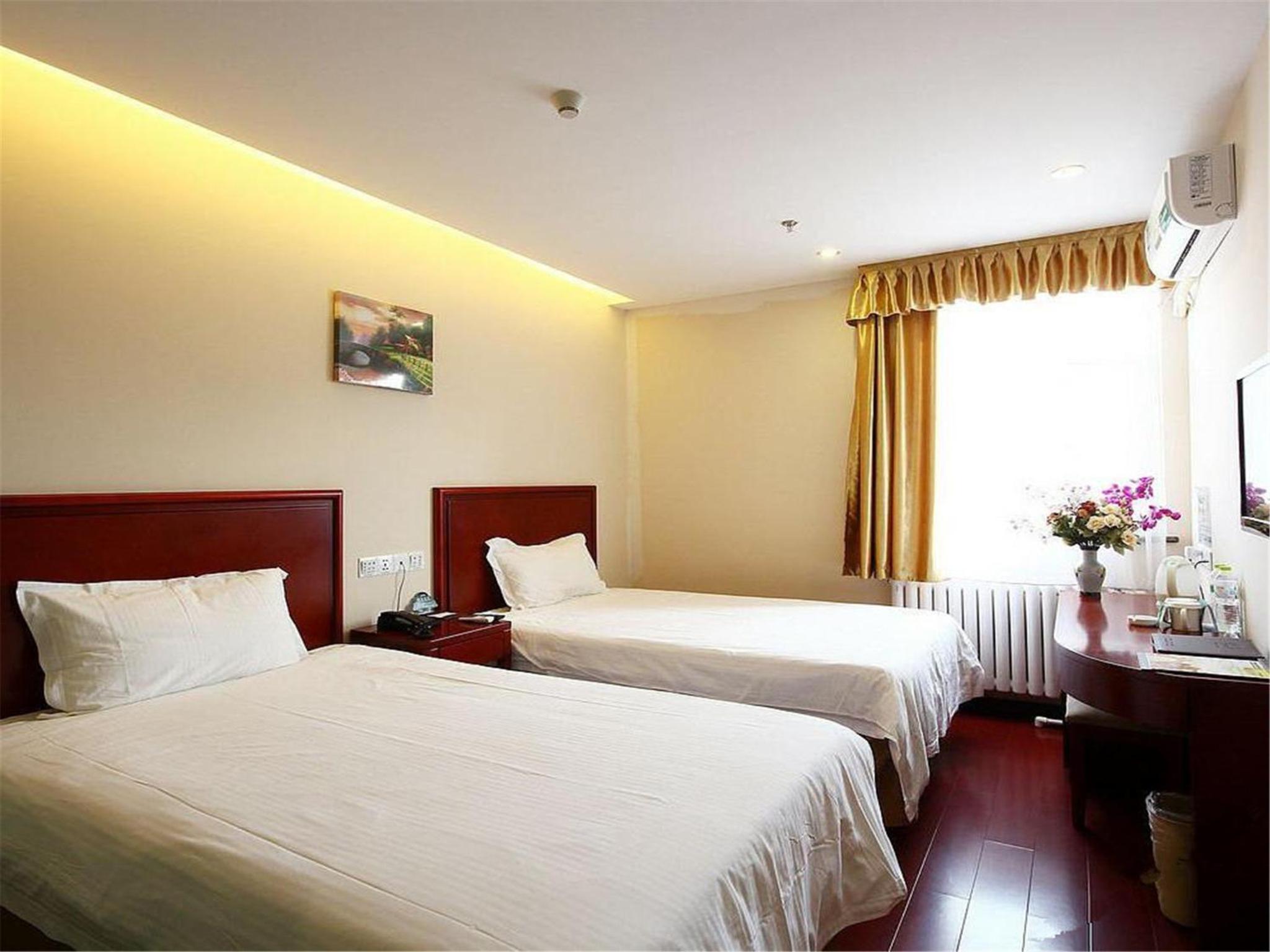 BUSINESS, TWIN BEDS
