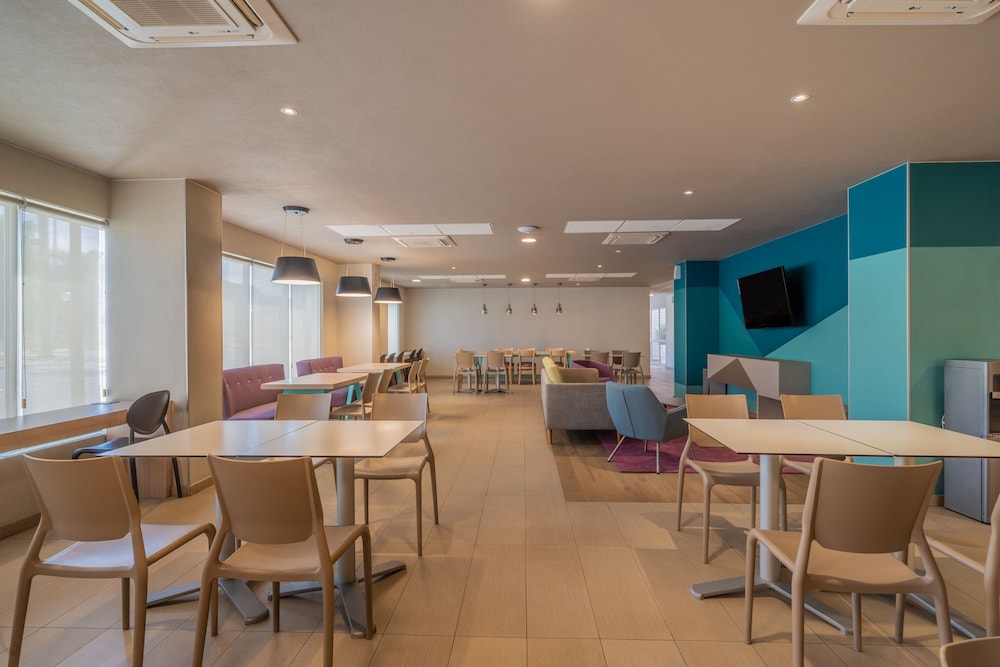 City Express Suites by Marriott Queretaro 57/73