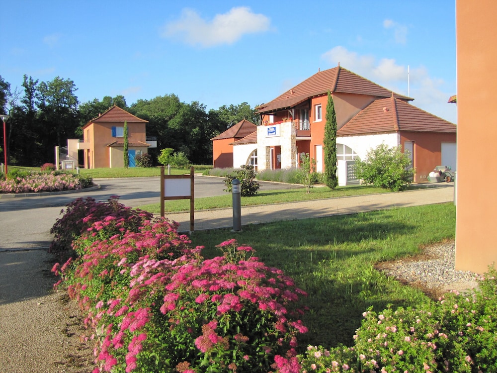 TERRES DE FRANCE - DOMAINE DE CLAIRE RIVE 19/36
