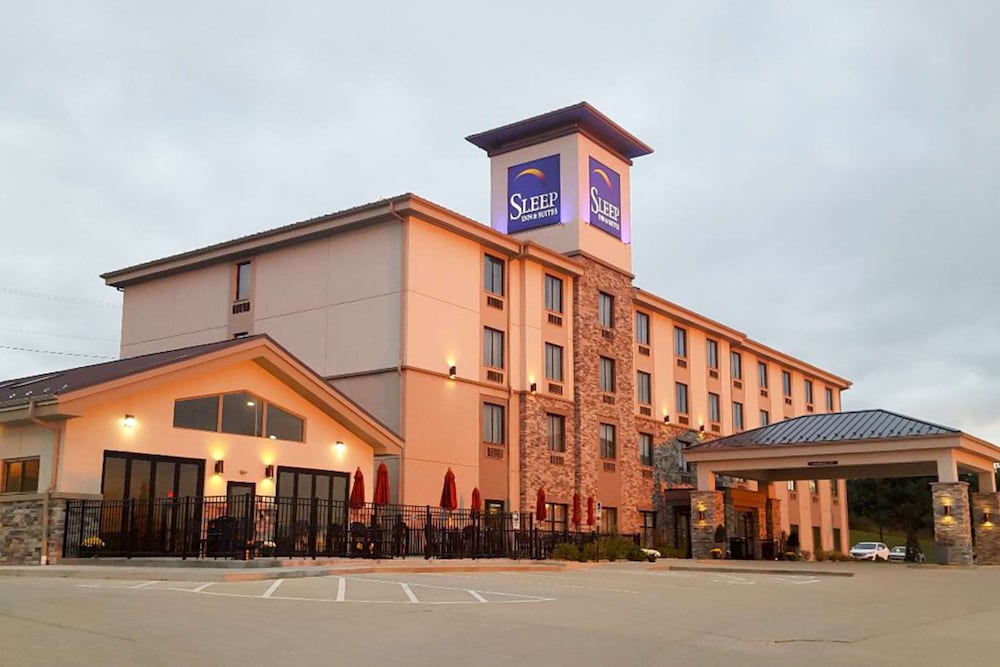 Sleep Inn & Suites Belmont / St. Clairsville 1/45