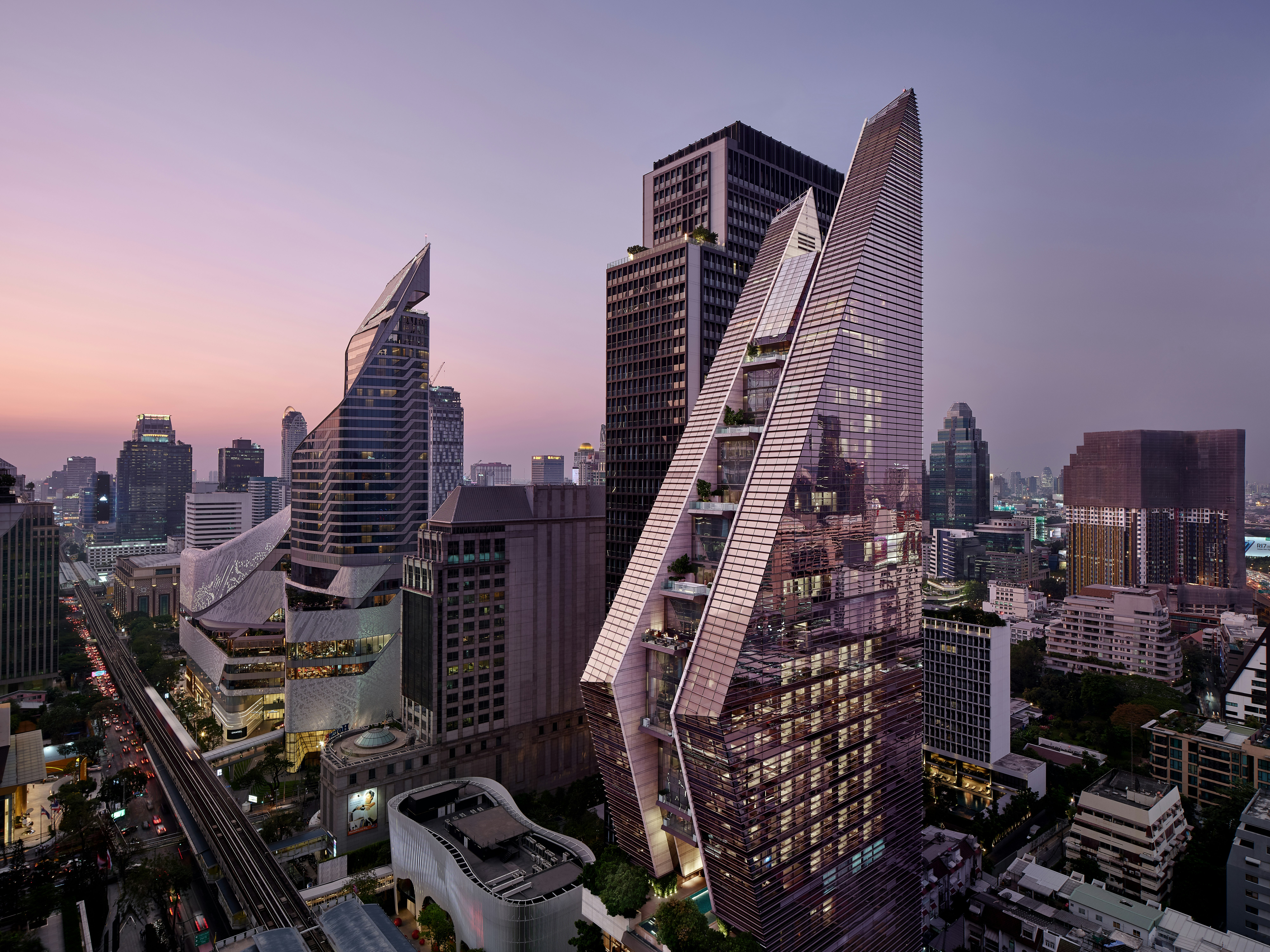 Rosewood Bangkok 4/84