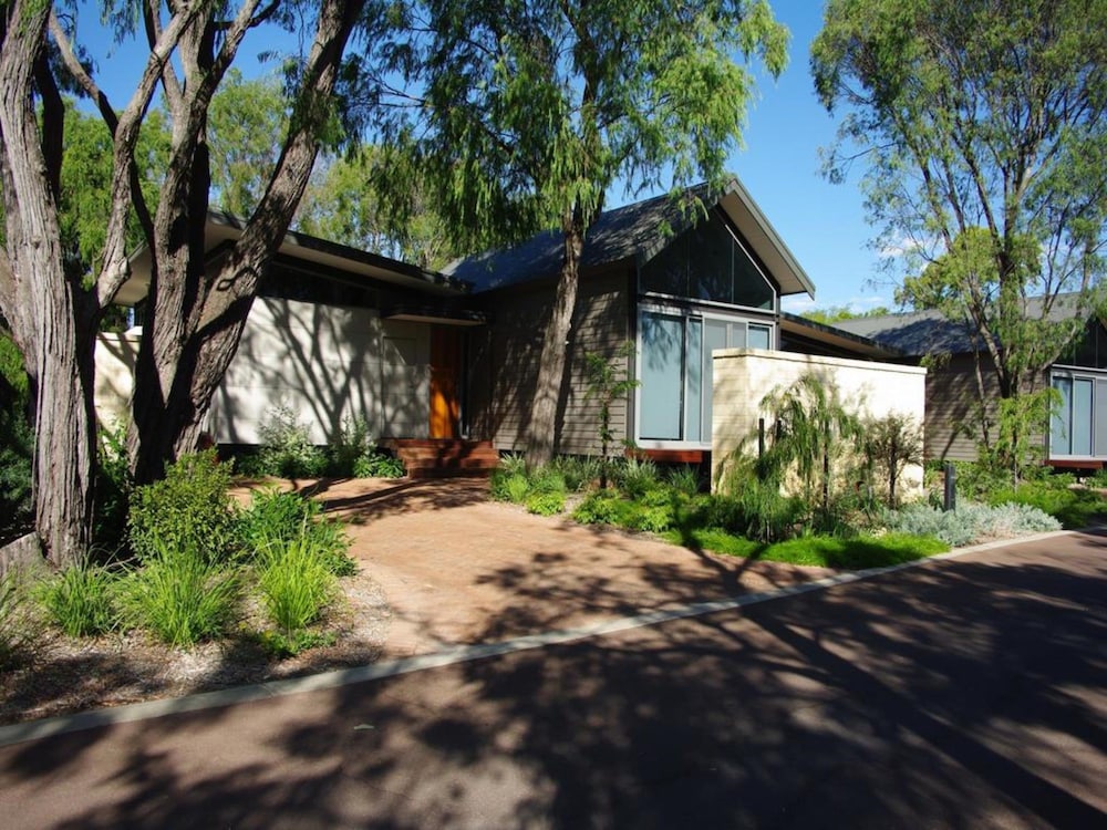 AQUA RESORT BUSSELTON 40/50
