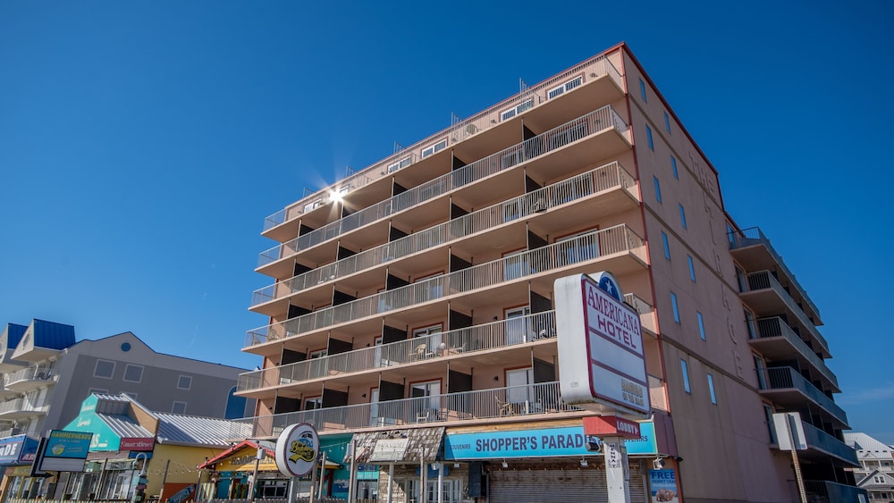 Americana Hotel Oceanfront 3/68