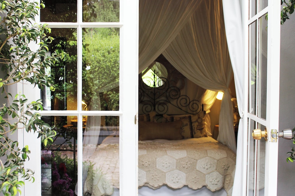 Arumvale Country House 6/50