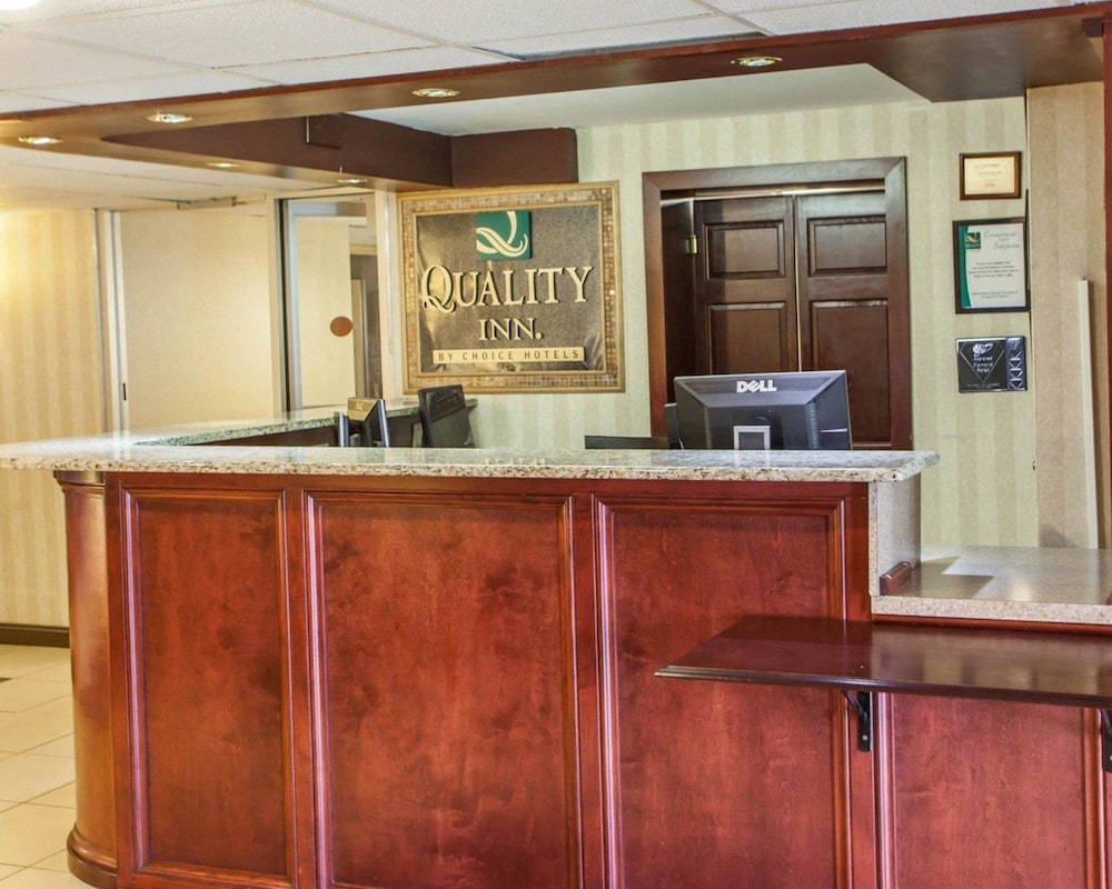 Quality Inn Aurora Naperville Area 9/41