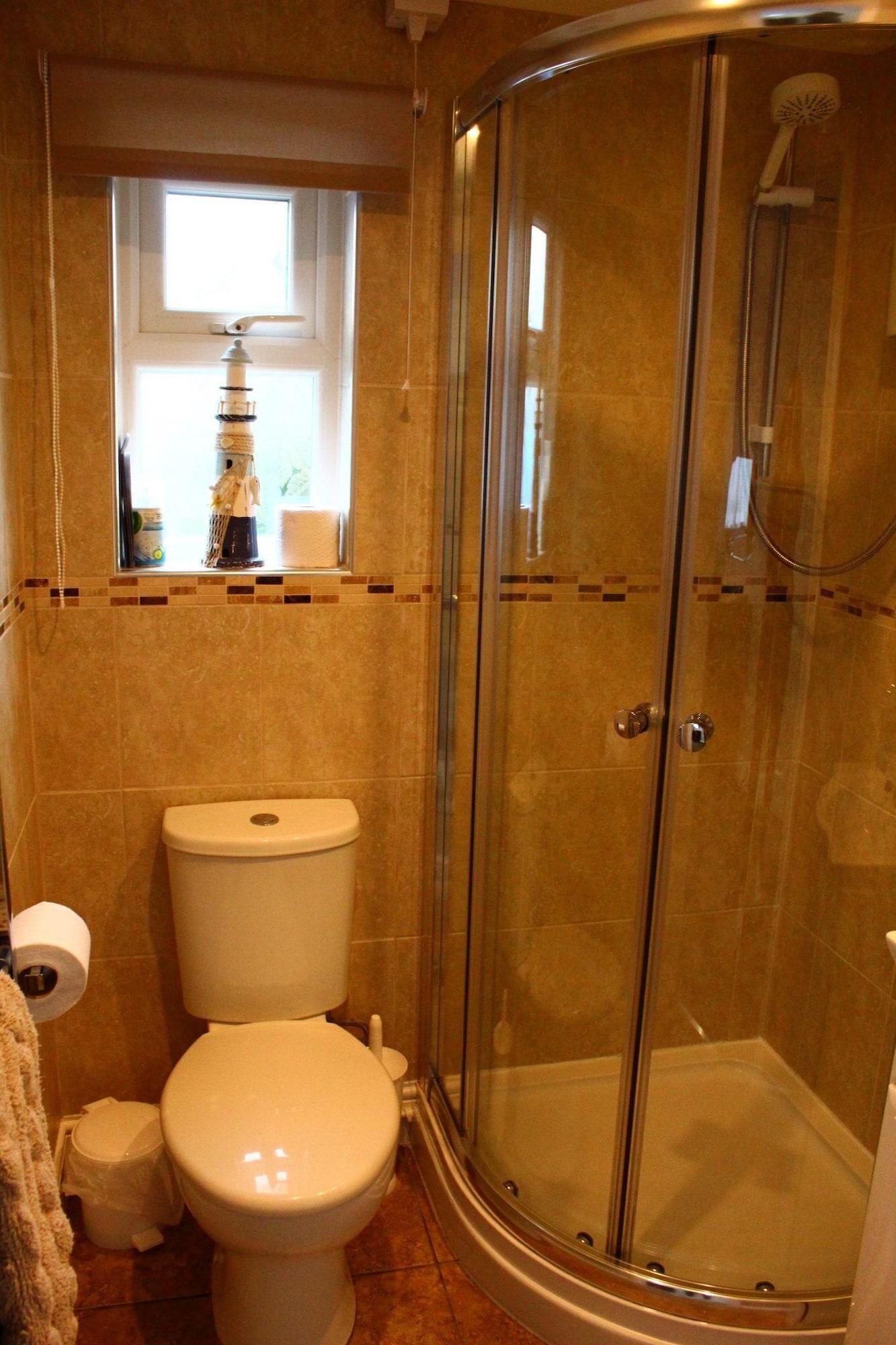 غرفة بسرير مزدوج، Pinewood B&amp;B 6/9
