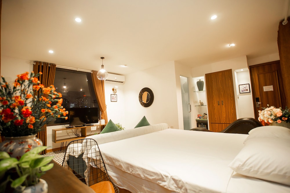 Dinh Ami Hanoi Hotel 32/63