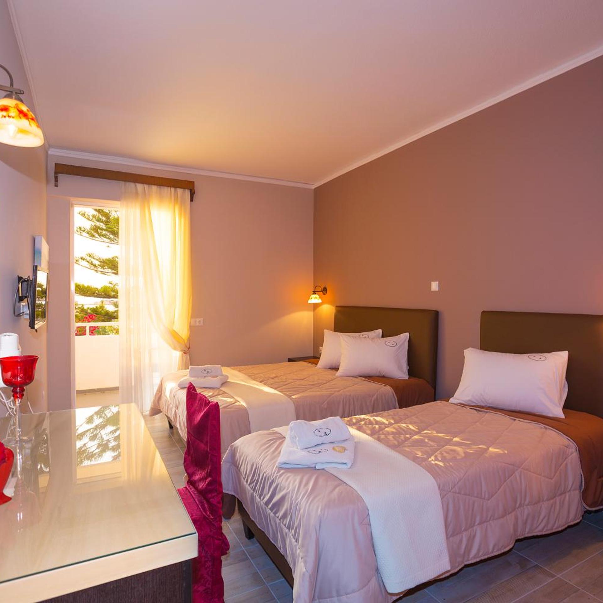 Room, Double or Twin Bed, Sea View