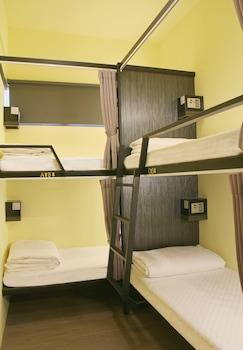 ROOM, QUADRUPLE, SHARED BATHROOM, ADULT ONLY