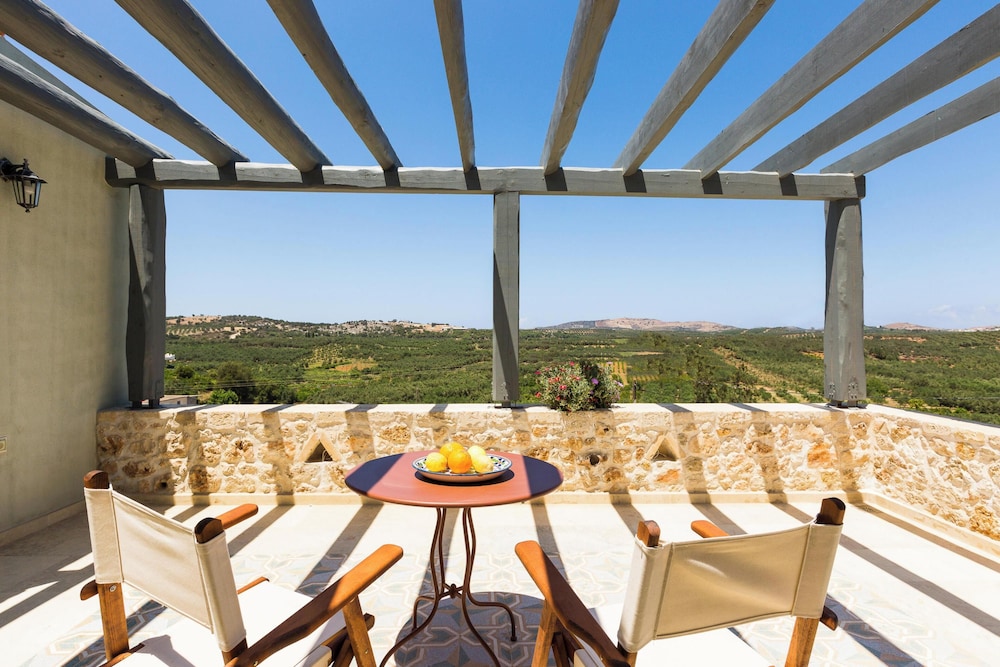 Erondas Cretan Country Villas 35/50