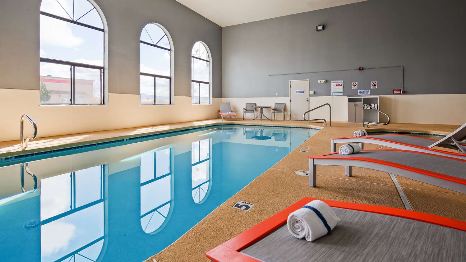 Surestay Hotel By Best Western Grants 8/16