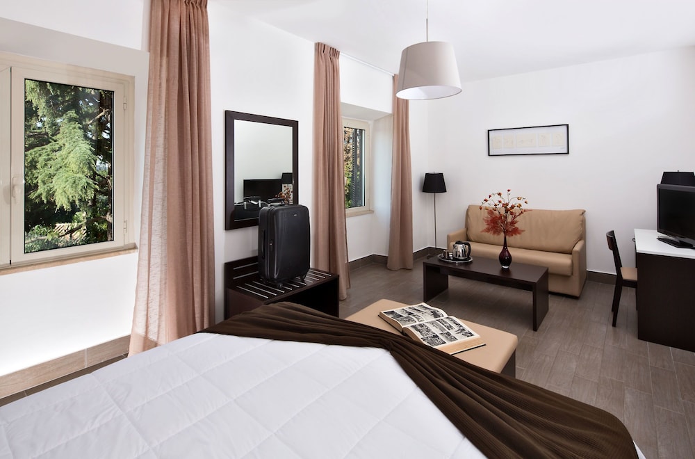 LH Hotel Excel Roma Montemario 28/47